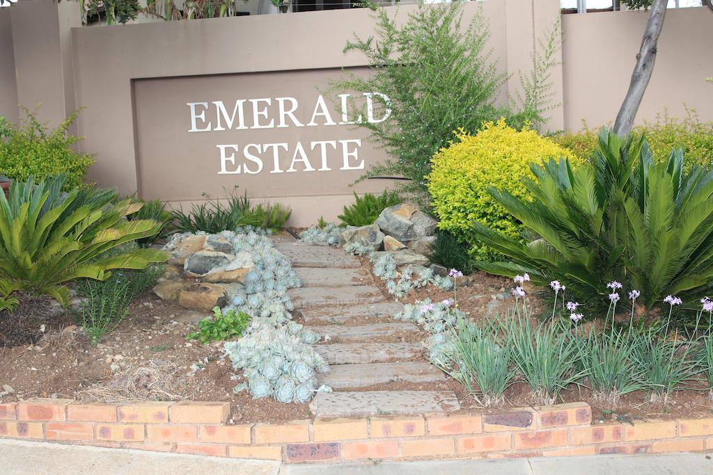 Topaz Cove Luxury Villas Edenvale Buitenkant foto